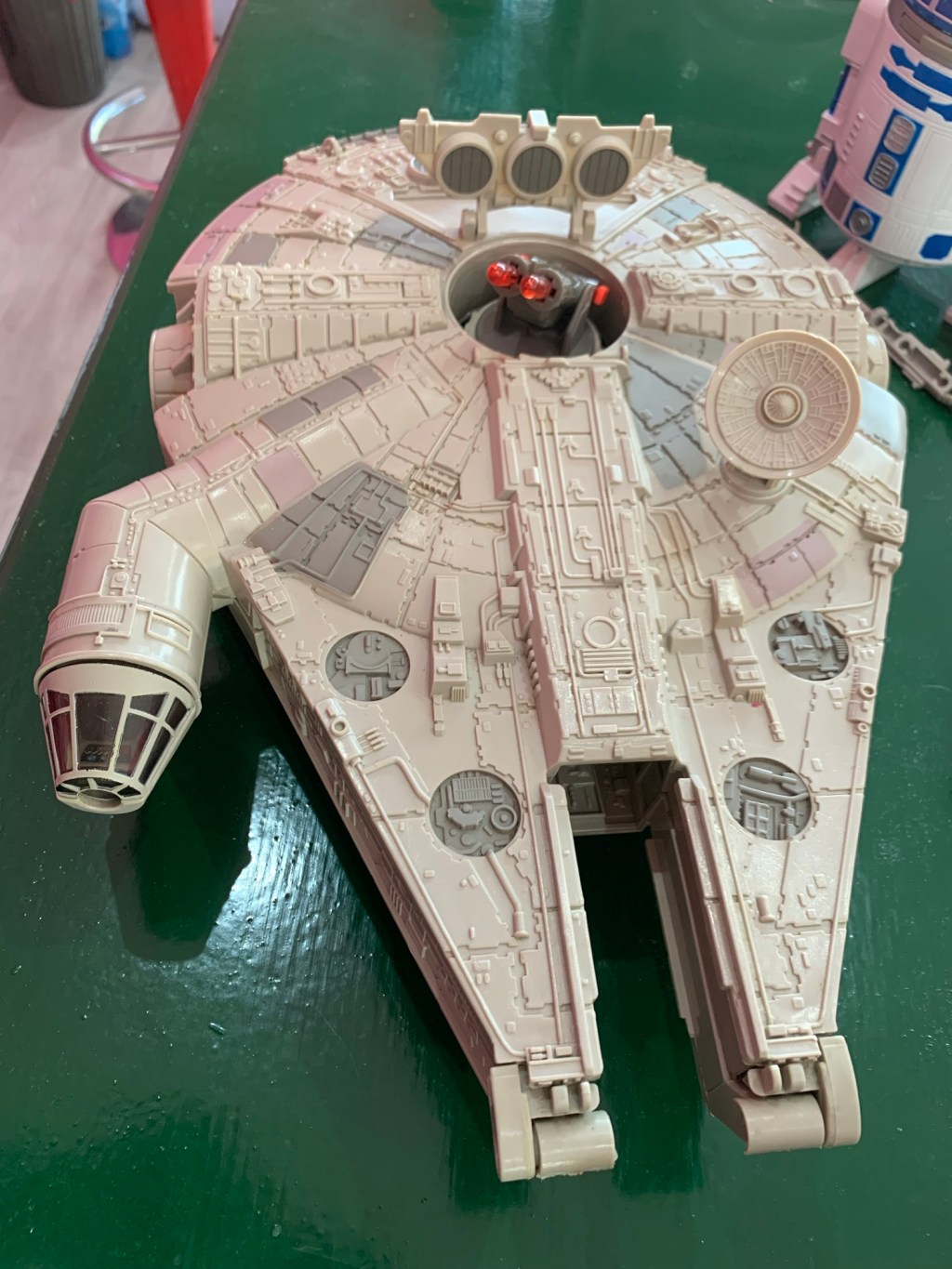Millennium Falcon (1995)